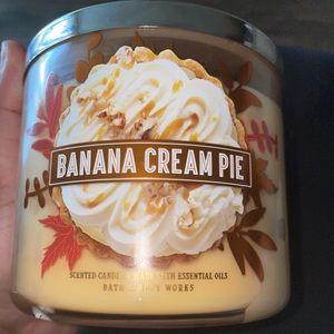 Bath & Body Works Candle